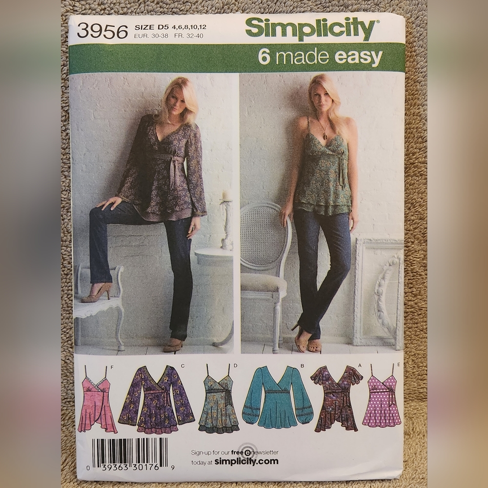 Simplicity Tops Pattern, NWT, Pattern size Misses 4-12